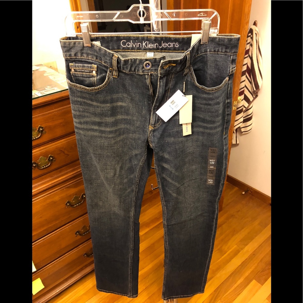 Calvin Klein men jean Straight  Size 31 X 32